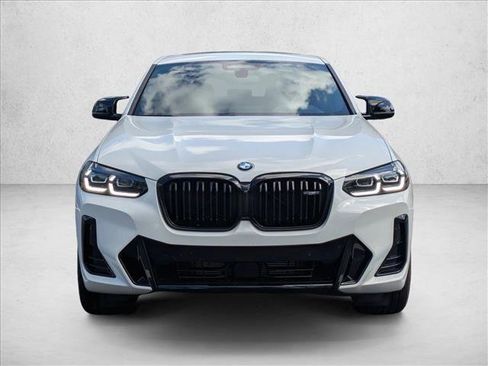Used 2024 BMW X4 M40i AWD/4WD image 2