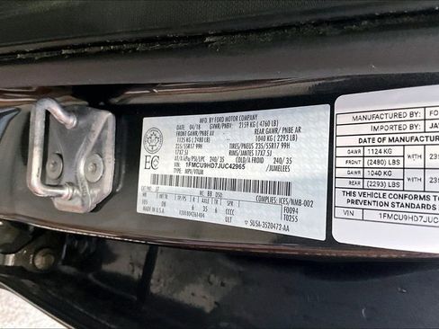 Used 2018 Ford Escape SEL w/ Canadian Touring Package image 19