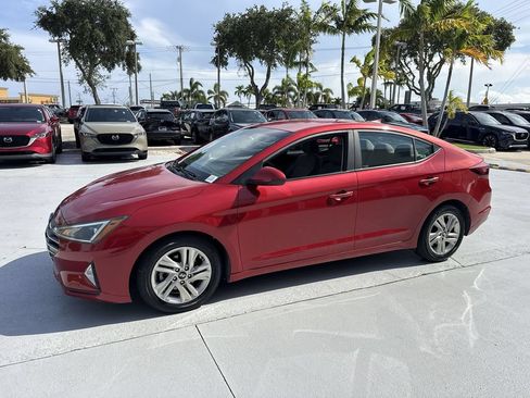 Used 2019 Hyundai Elantra SEL FWD image 10