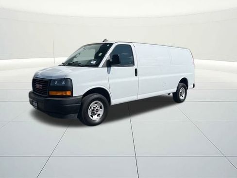 Used 2023 GMC Savana 2500 Extended w/ Driver Convenience Package image 3