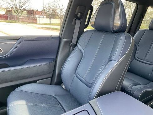 Certified 2026 INFINITI QX80 4WD w/ Sport Exterior Package image 15