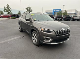 Used 2019 Jeep Cherokee Limited AWD/4WD video 1