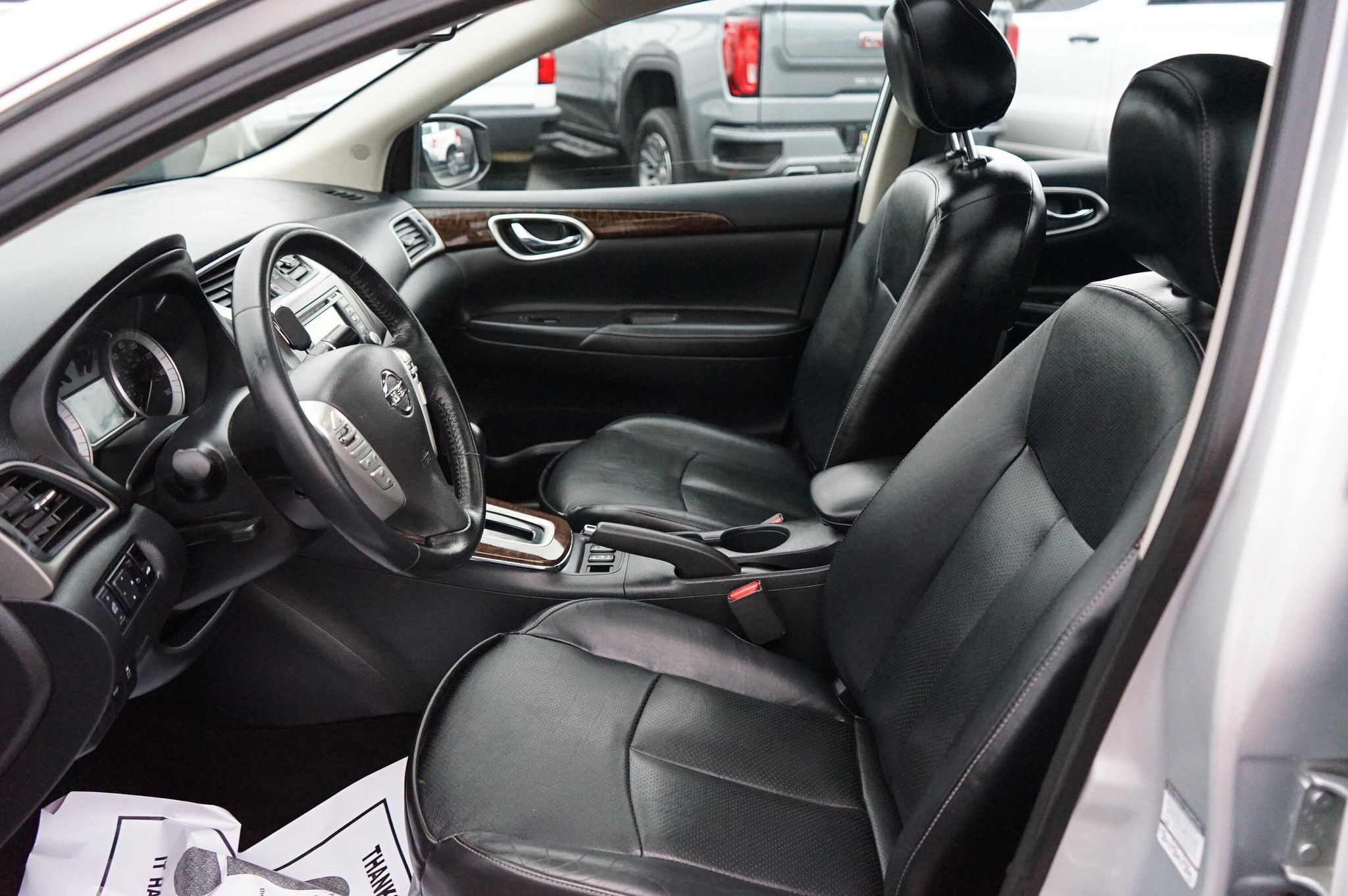 Used 2014 Nissan Sentra SL w/ Premium Package FWD image 10