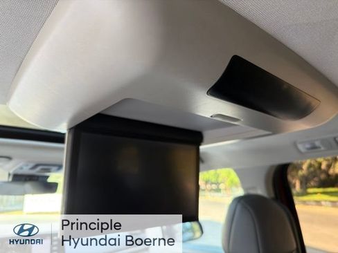Used 2021 Toyota Sienna Limited FWD image 17