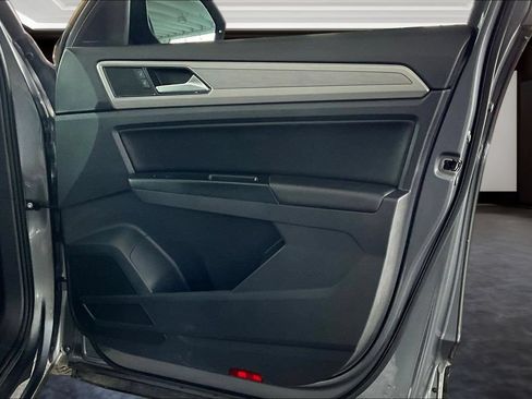 Used 2019 Volkswagen Atlas SE FWD image 25