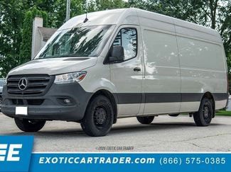Used 2023 Mercedes-Benz Sprinter 2500 video 1