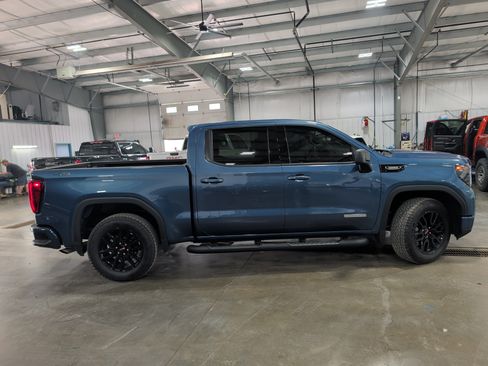 Used 2026 GMC Sierra 1500 Elevation w/ Elevation Select Package AWD/4WD image 2