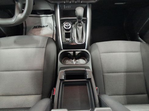 Used 2023 Chevrolet Colorado Trail Boss w/ Technology Package AWD/4WD image 17