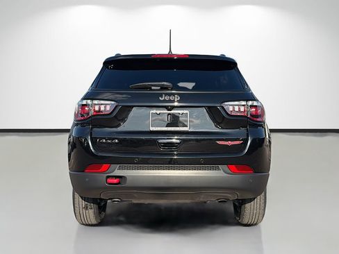 Used 2023 Jeep Compass Trailhawk AWD/4WD image 4