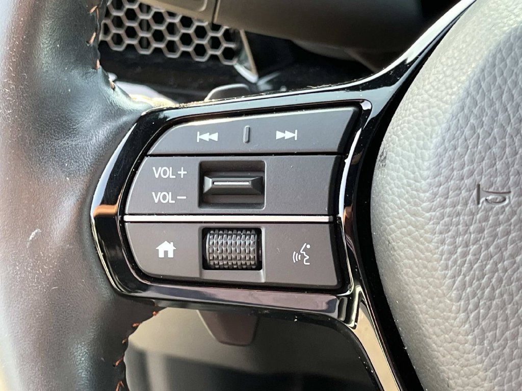 Used 2025 Honda CR-V Sport Touring image 37