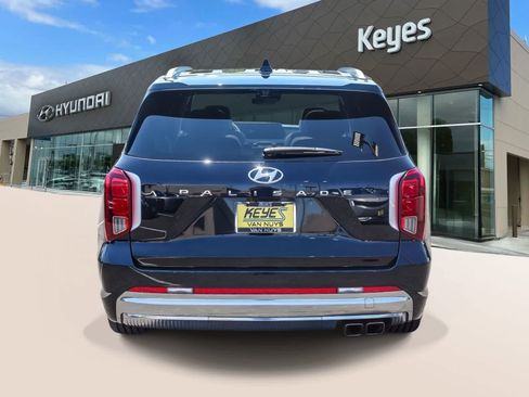 Certified 2023 Hyundai Palisade Calligraphy FWD image 6
