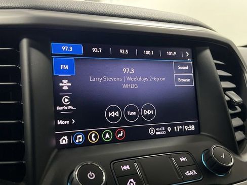 Certified 2023 GMC Acadia AT4 w/ Technology Package image 13