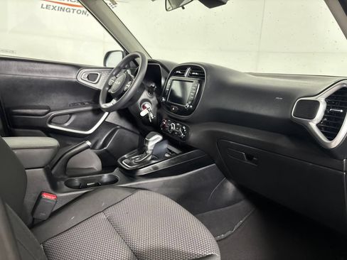 Used 2024 Kia Soul LX w/ Option Group 015 FWD image 29