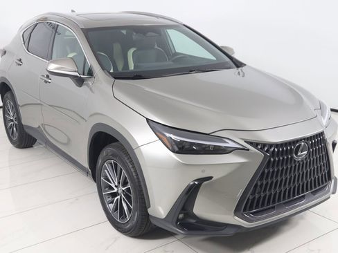 Used 2022 Lexus NX 350h AWD image 39
