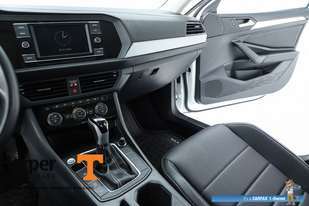 Used 2023 Volkswagen Jetta SE FWD image 23