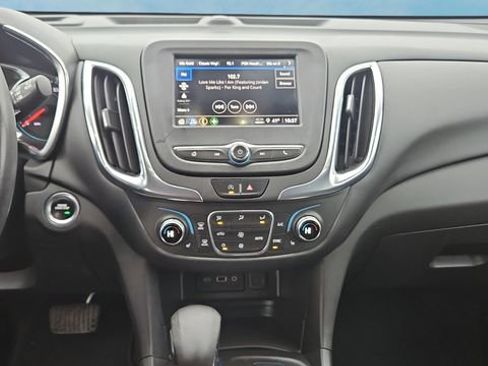 Certified 2022 Chevrolet Equinox LT image 10