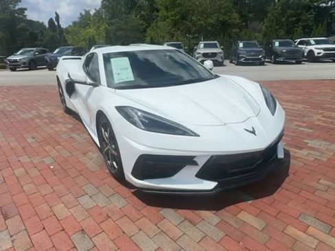 Used 2021 Chevrolet Corvette Stingray Preferred Cpe w/ Z51 Performance Package RWD image 5