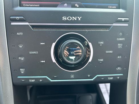 Used 2013 Ford Fusion Titanium w/ Titanium Driver Assist Pkg image 24