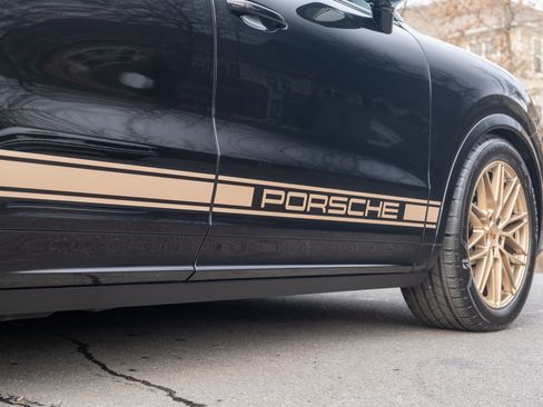 Certified 2025 Porsche Cayenne S image 42