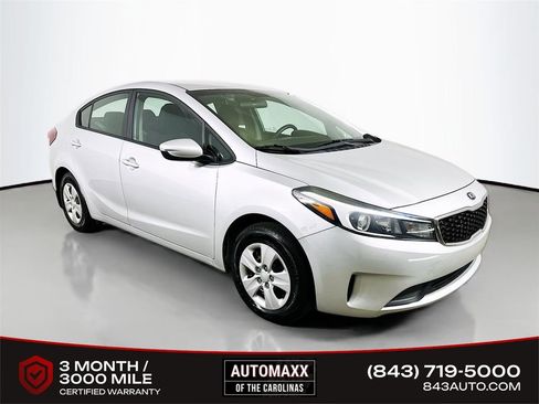 Used 2017 Kia Forte LX FWD image 1