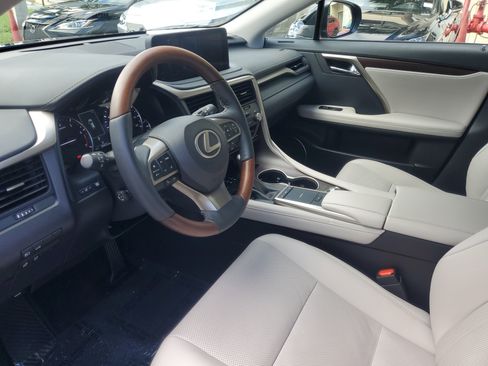 Certified 2022 Lexus RX 350 FWD w/ Premium Package image 18