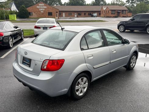 Used 2011 Kia Rio LX w/ Value Pkg FWD image 4