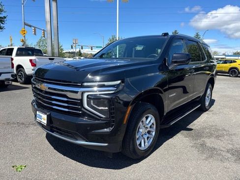 Used 2025 Chevrolet Tahoe LT AWD/4WD image 1