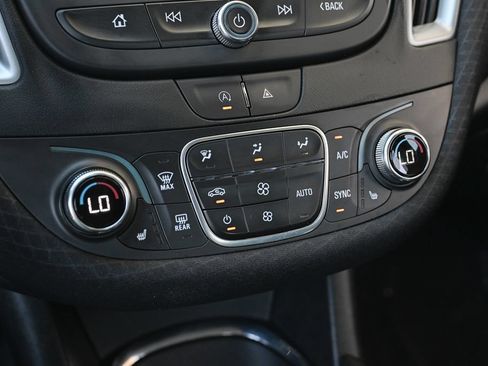 Used 2023 Chevrolet Malibu LT FWD image 33