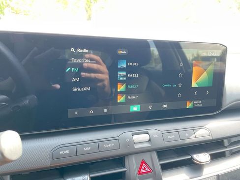 Used 2025 Kia K4 LX image 44