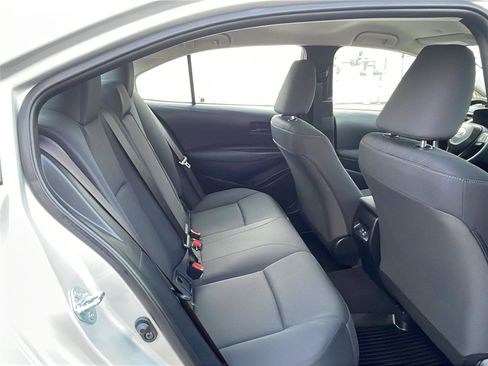 Used 2025 Toyota Corolla LE image 16