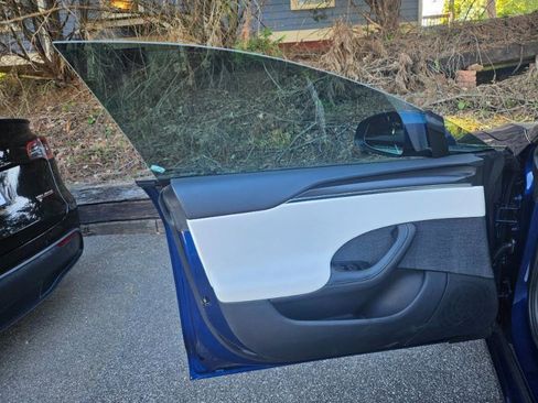 Used 2024 Tesla Model S Plaid image 33