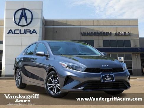 Used 2024 Kia Forte LXS w/ LXS Technology Package FWD image 1