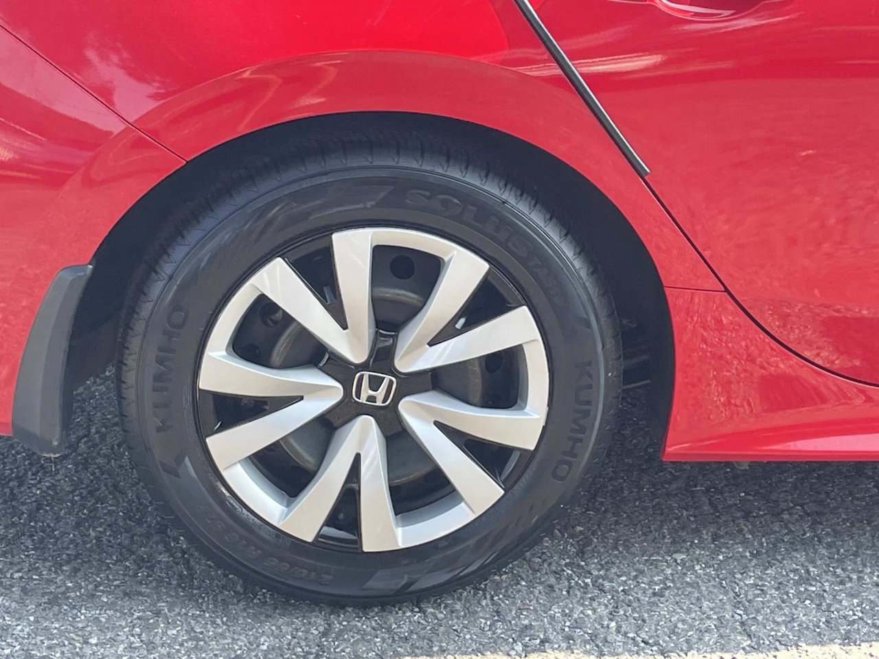 Used 2023 Honda Civic LX image 7