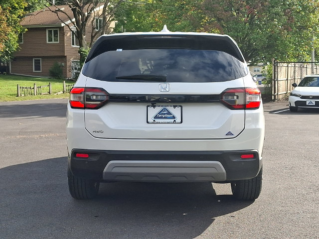 Used 2025 Honda Pilot EX-L image 5