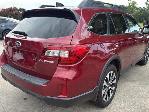 Used 2016 Subaru Outback 2.5i Limited AWD/4WD image 5