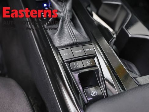 Used 2025 Toyota Camry LE FWD image 20
