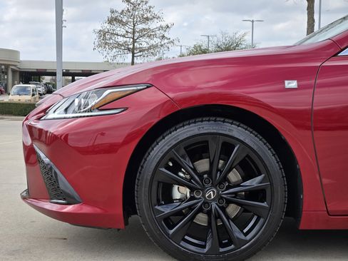 Used 2024 Lexus ES 350 w/ Premium Package image 14