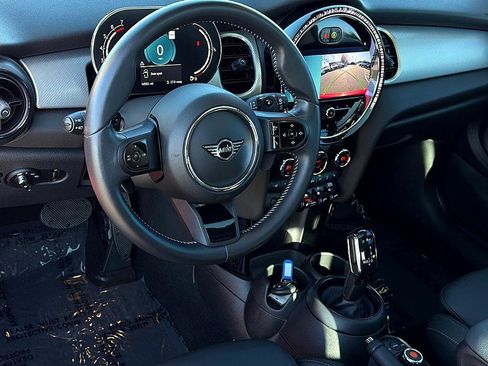 Used 2022 MINI Cooper S image 7