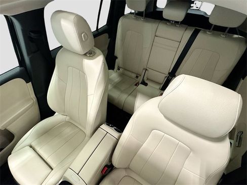 Certified 2021 Mercedes-Benz GLB 250 4MATIC image 22