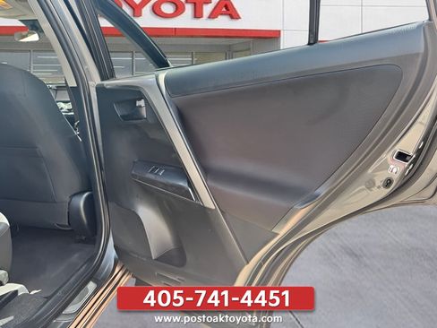 Used 2017 Toyota RAV4 LE FWD image 26