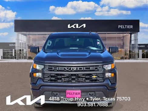 Used 2023 Chevrolet Silverado 1500 Custom AWD/4WD image 2