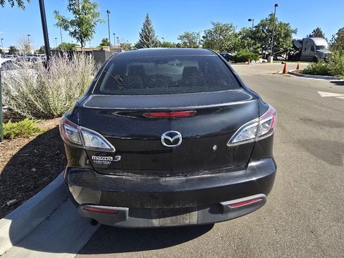 Used 2011 MAZDA MAZDA3 i Sport FWD image 4