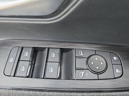 New 2026 Nissan Kicks SV AWD/4WD image 27