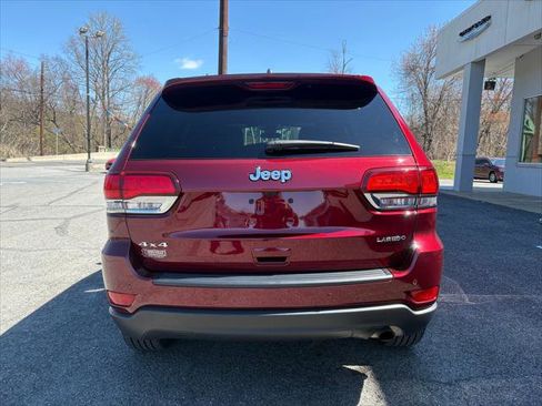 Certified 2021 Jeep Grand Cherokee Laredo X AWD/4WD image 8