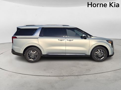 New 2026 Kia Carnival SX image 3