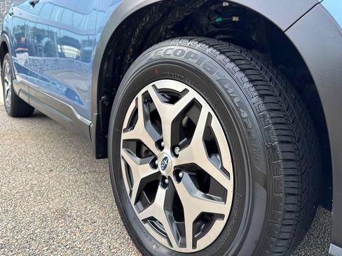 Used 2024 Subaru Forester Premium AWD/4WD image 26