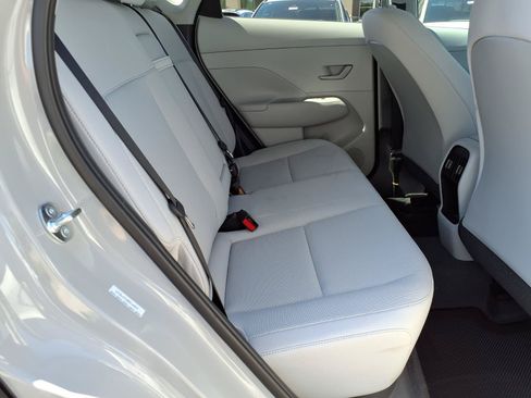 Used 2026 Hyundai Kona SEL Sport FWD image 14