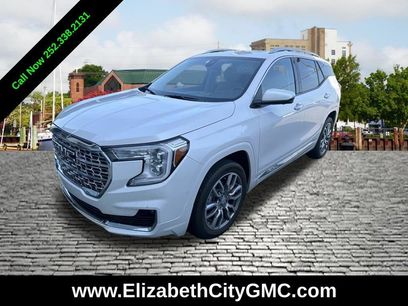 Used 2022 GMC Terrain Denali w/ Denali Premium Package