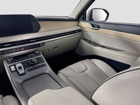 Used 2023 Hyundai Palisade Limited FWD image 25
