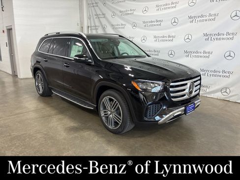 New 2026 Mercedes-Benz GLS 450 4MATIC image 1